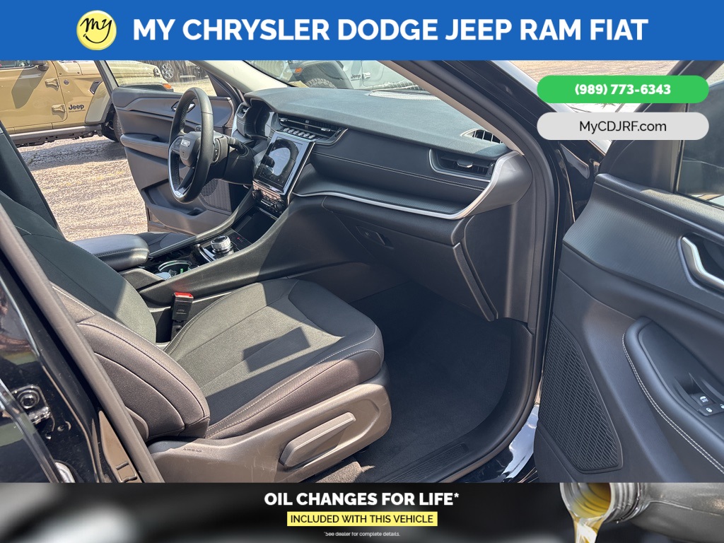 used 2023 Jeep Grand Cherokee car, priced at $29,980