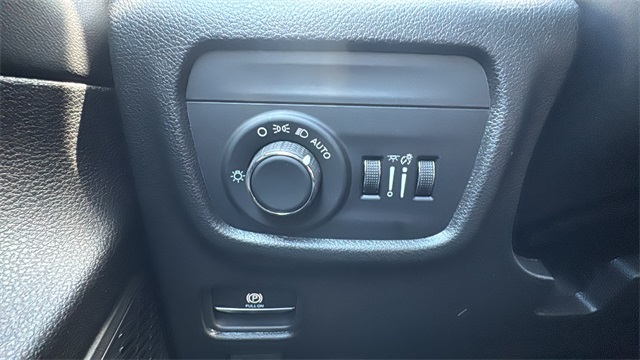 new 2025 Jeep Grand Cherokee car, priced at $42,848