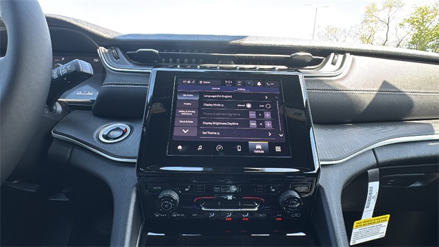 new 2025 Jeep Grand Cherokee car, priced at $42,848