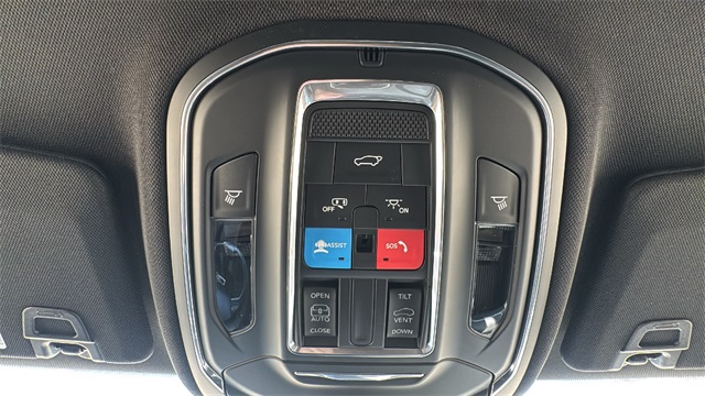 new 2025 Jeep Grand Cherokee car, priced at $42,848