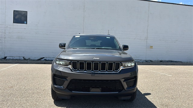 new 2025 Jeep Grand Cherokee car, priced at $42,848