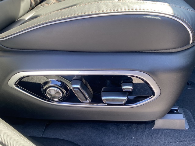 new 2025 Jeep Grand Cherokee car, priced at $59,672