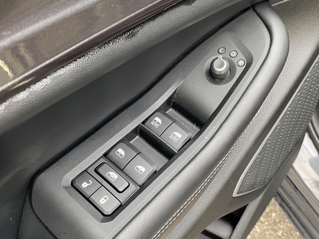 used 2022 Jeep Grand Cherokee L car, priced at $33,960