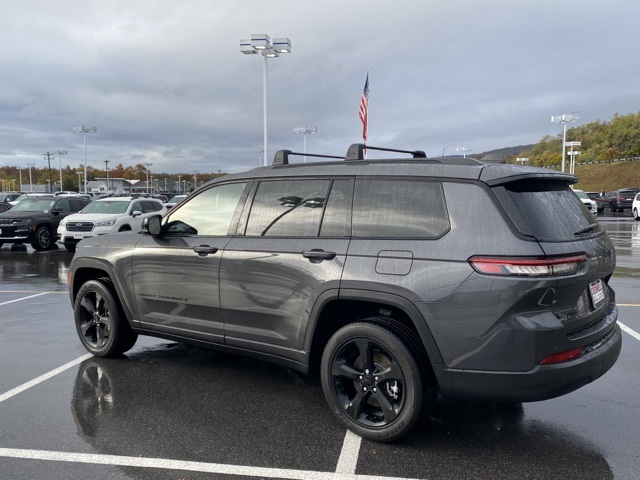 used 2022 Jeep Grand Cherokee L car, priced at $33,960