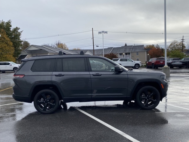 used 2022 Jeep Grand Cherokee L car, priced at $33,960