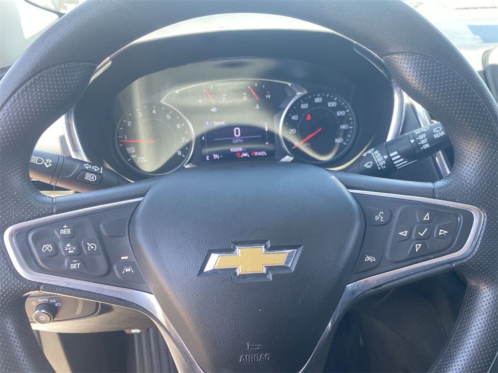 used 2022 Chevrolet Equinox car, priced at $17,491