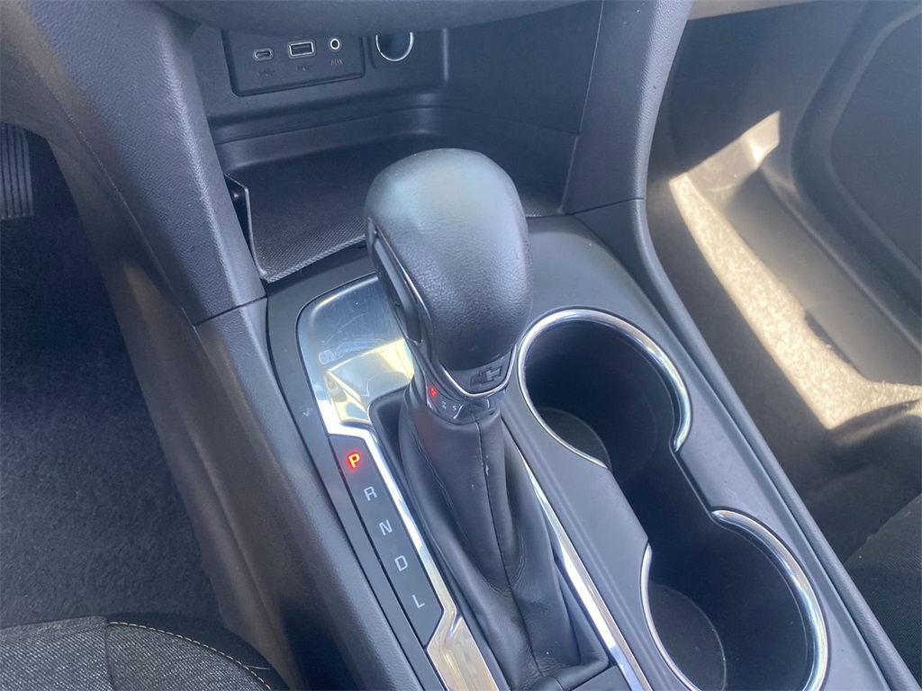 used 2022 Chevrolet Equinox car, priced at $17,491