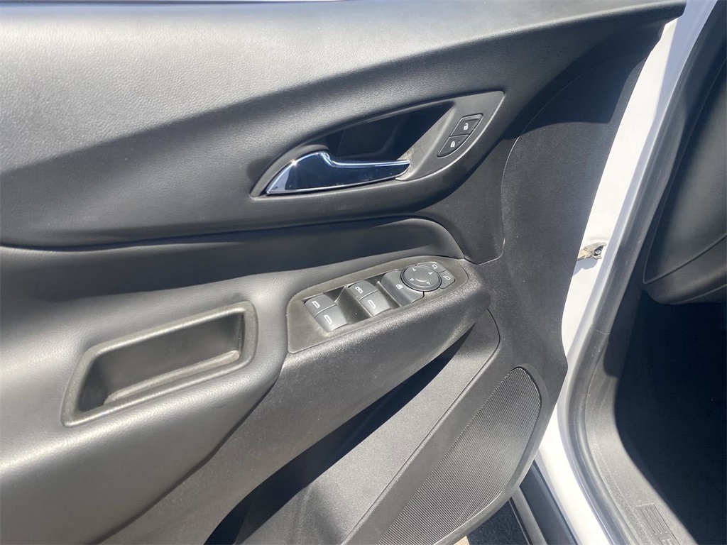 used 2022 Chevrolet Equinox car, priced at $17,491