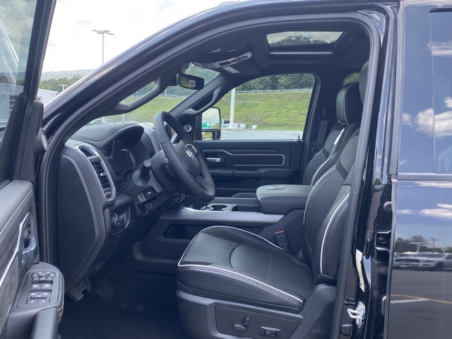 new 2025 Ram 2500 car, priced at $80,370