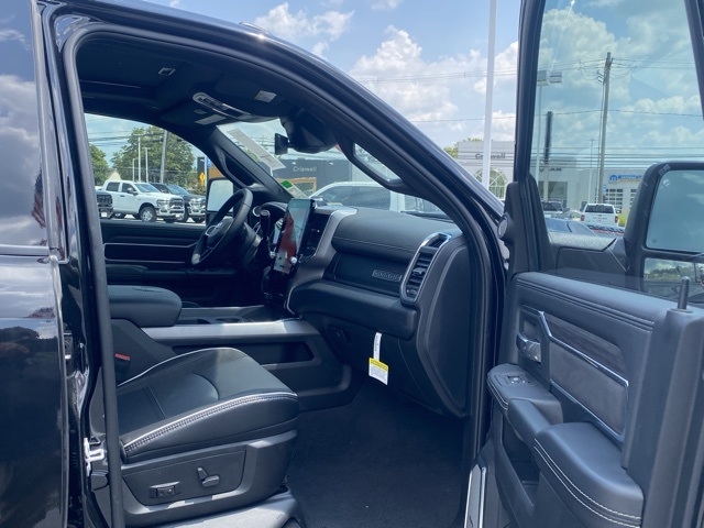 new 2025 Ram 2500 car, priced at $80,370