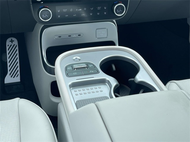 new 2026 Hyundai IONIQ 9 car, priced at $71,992