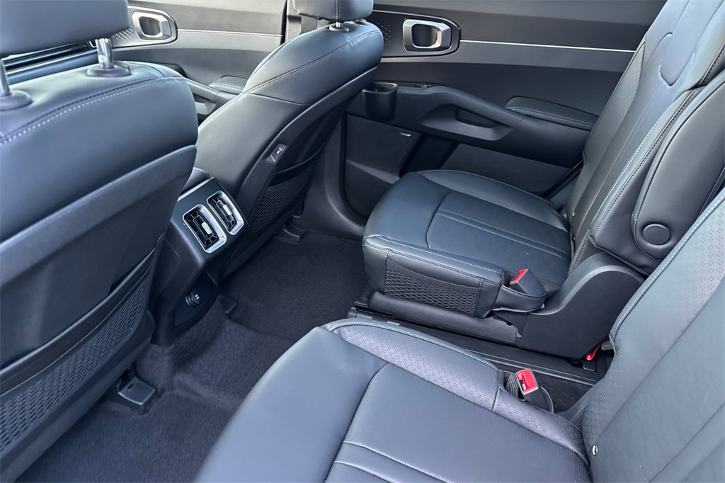 new 2026 Kia Sorento Hybrid car, priced at $44,895