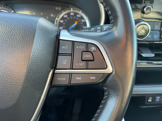 used 2022 Toyota Highlander Hybrid car, priced at $36,983