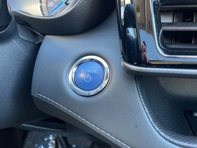 used 2022 Toyota Highlander Hybrid car, priced at $36,983