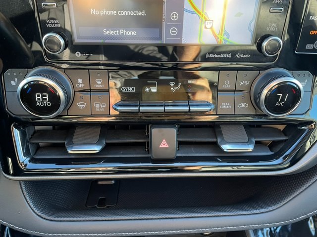 used 2022 Toyota Highlander Hybrid car, priced at $36,983