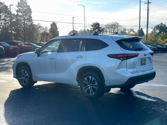 used 2022 Toyota Highlander Hybrid car, priced at $36,983