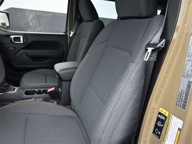 new 2025 Jeep Wrangler car, priced at $48,090