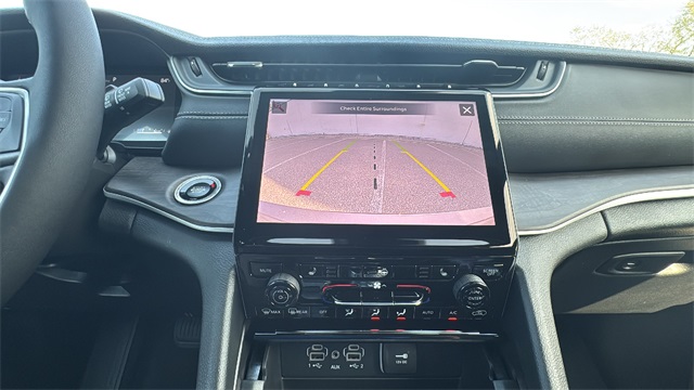 new 2025 Jeep Grand Cherokee L car, priced at $48,215