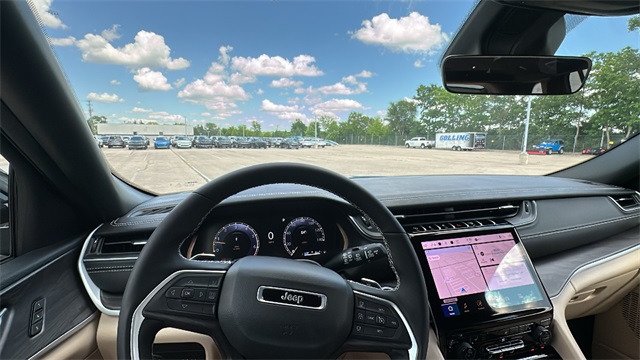 new 2025 Jeep Grand Cherokee car, priced at $45,381