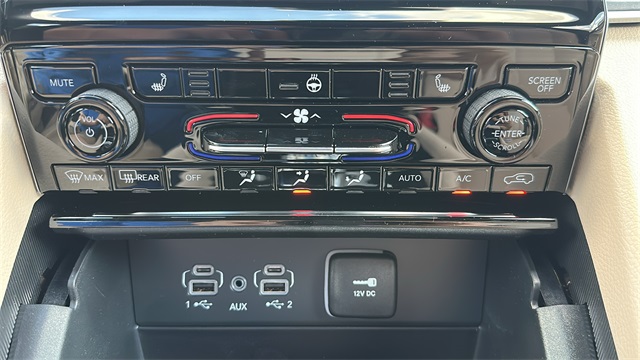 new 2025 Jeep Grand Cherokee car, priced at $45,381