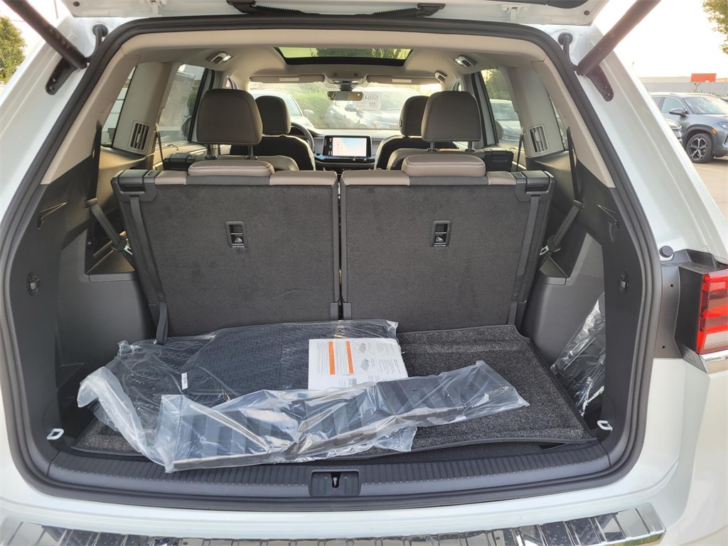 new 2026 Volkswagen Atlas car, priced at $53,276