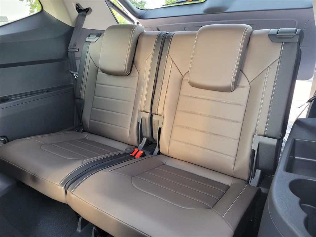 new 2026 Volkswagen Atlas car, priced at $53,276