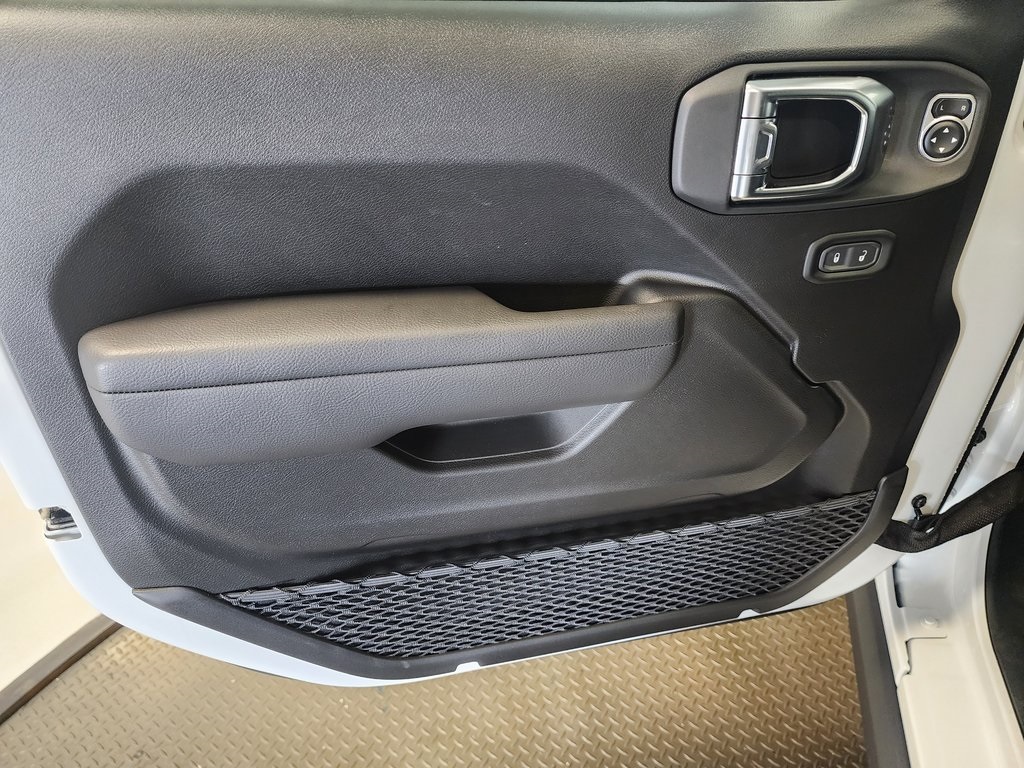 new 2025 Jeep Gladiator car, priced at $47,749