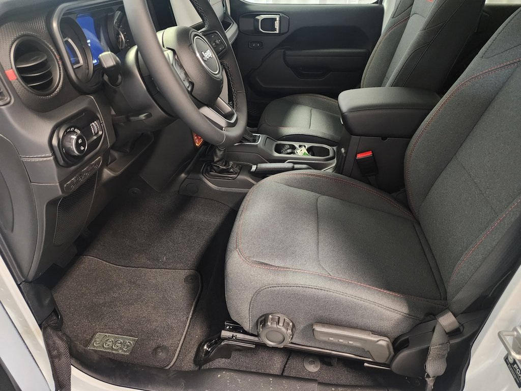 new 2025 Jeep Gladiator car, priced at $47,749