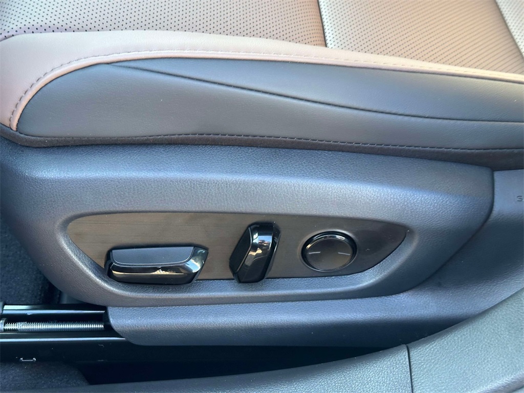 new 2025 Lexus ES car, priced at $50,315