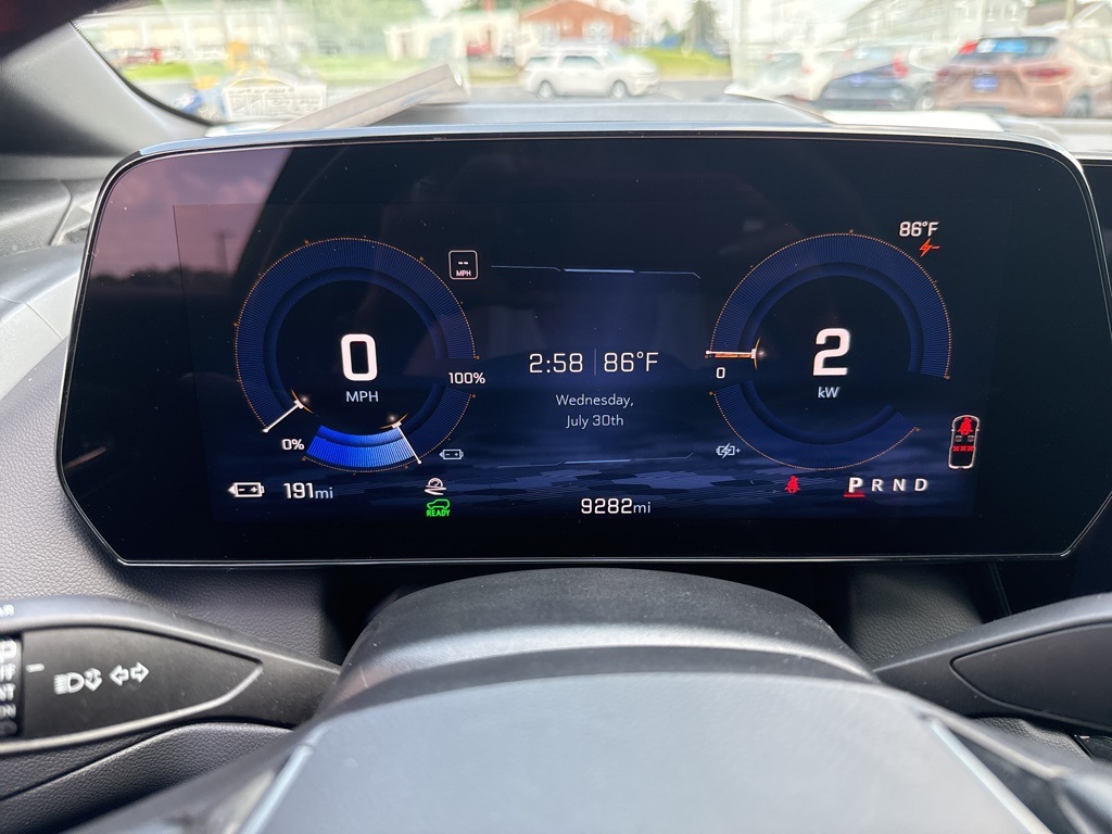 used 2025 Chevrolet Equinox EV car, priced at $33,900