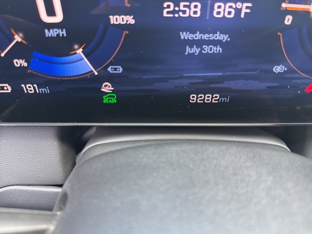 used 2025 Chevrolet Equinox EV car, priced at $33,900