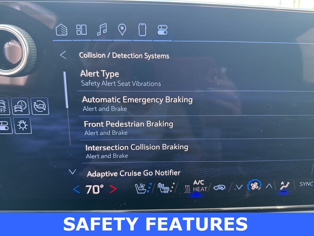 used 2025 Chevrolet Equinox EV car, priced at $33,900