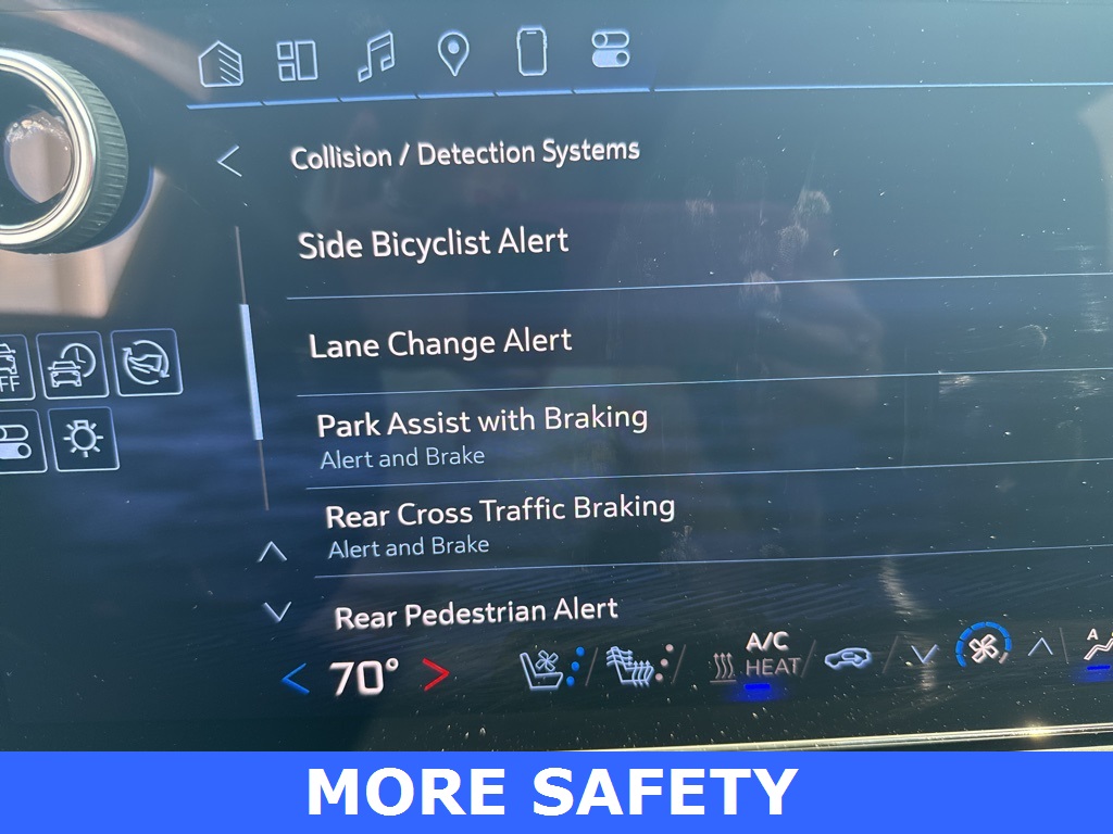 used 2025 Chevrolet Equinox EV car, priced at $33,900