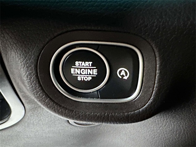 used 2022 Mercedes-Benz GLE car, priced at $47,991