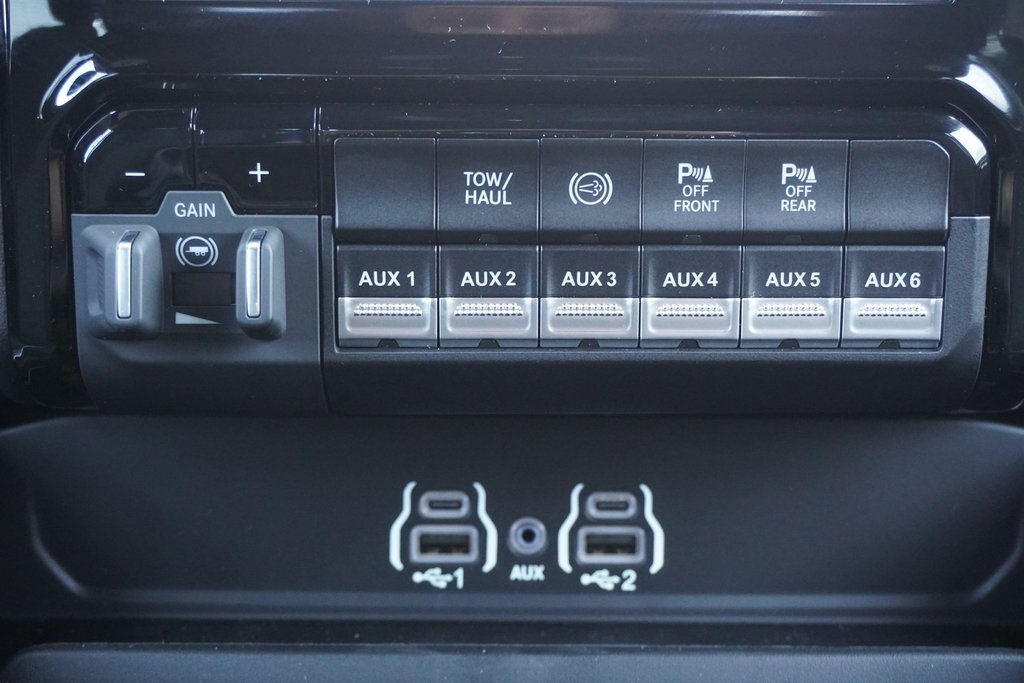 new 2025 Ram 2500 car, priced at $72,125