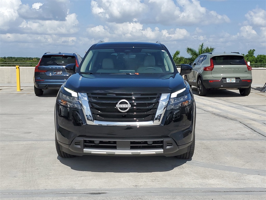 new 2025 Nissan Pathfinder car, priced at $39,844
