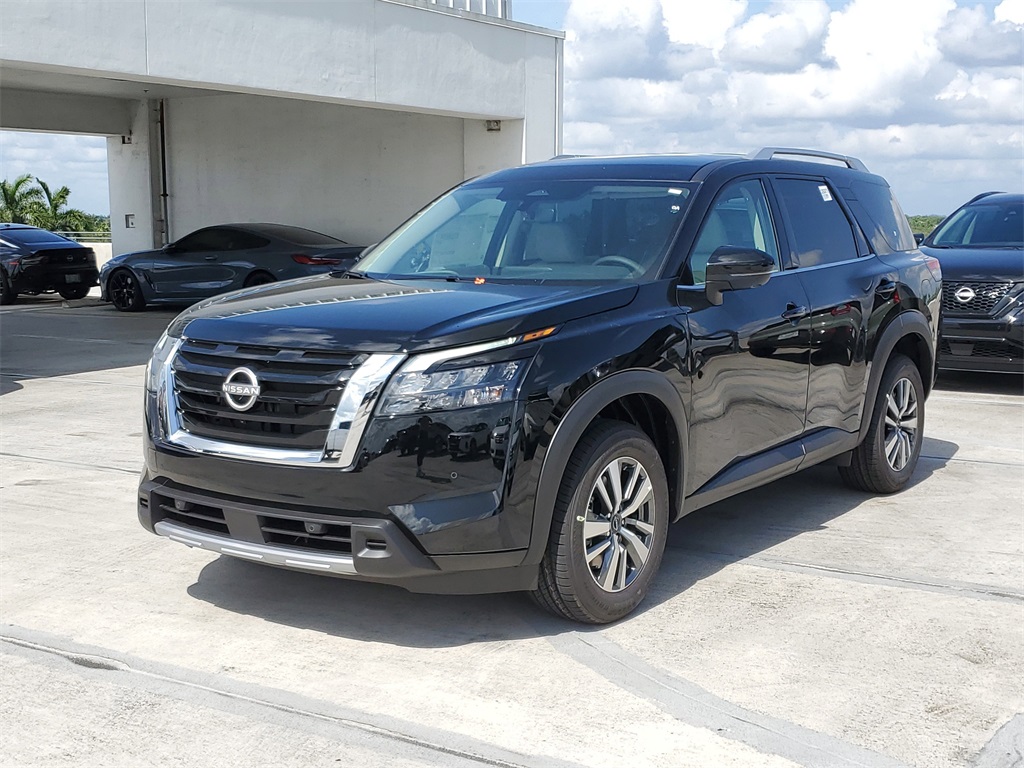new 2025 Nissan Pathfinder car, priced at $39,844