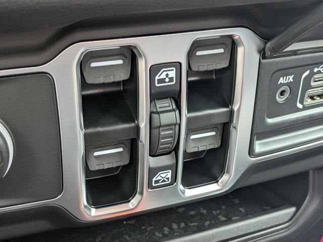 new 2025 Jeep Wrangler car, priced at $37,430