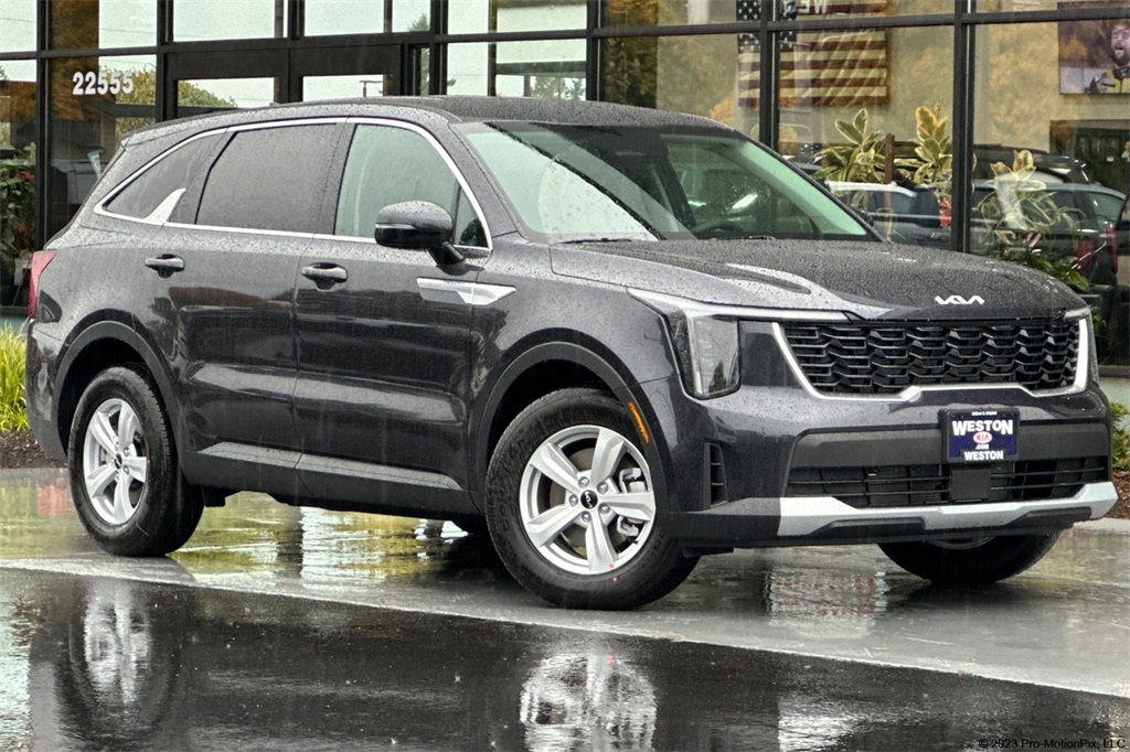 new 2026 Kia Sorento car, priced at $33,870