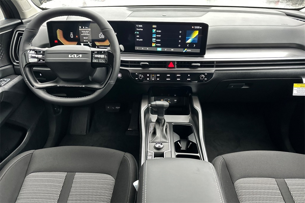 new 2026 Kia Sorento car, priced at $33,870