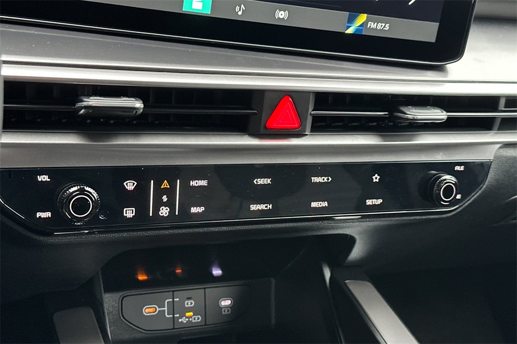 new 2026 Kia Sorento car, priced at $33,870