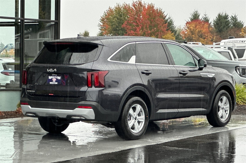 new 2026 Kia Sorento car, priced at $33,870