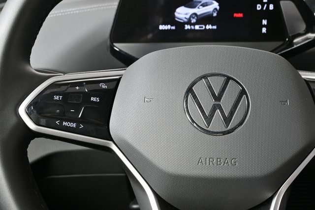 used 2024 Volkswagen ID.4 car, priced at $23,300