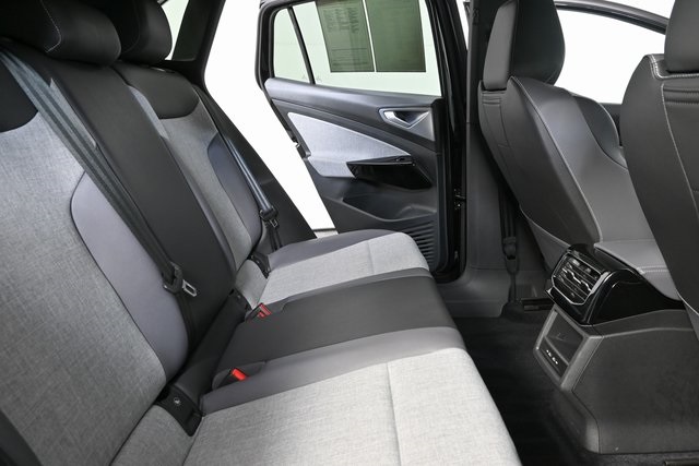 used 2024 Volkswagen ID.4 car, priced at $23,300