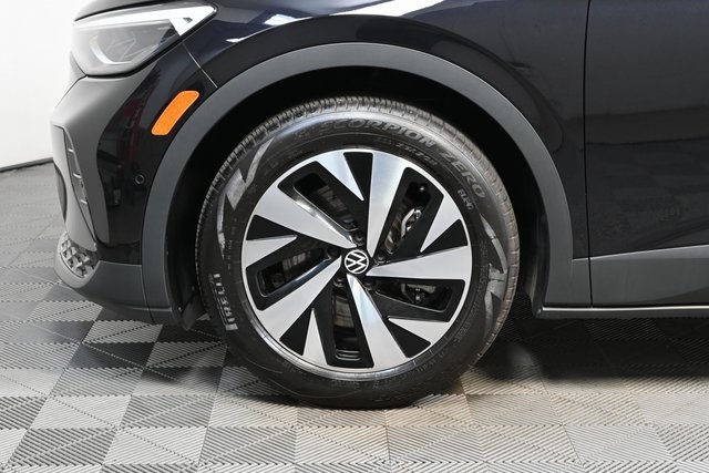 used 2024 Volkswagen ID.4 car, priced at $23,300
