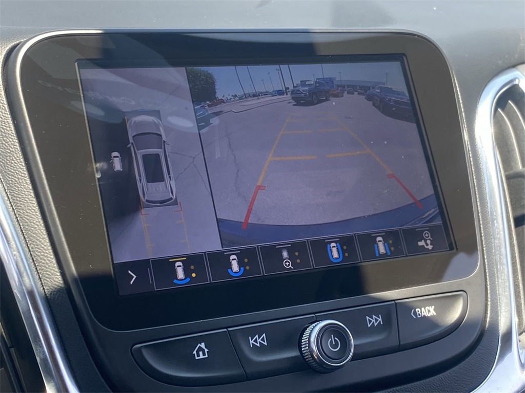 used 2021 Chevrolet Equinox car, priced at $22,491