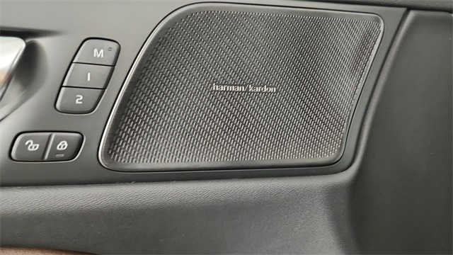 new 2026 Volvo V60 Cross Country car, priced at $57,370