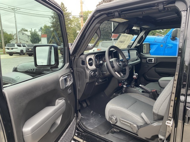 new 2025 Jeep Wrangler car, priced at $38,455