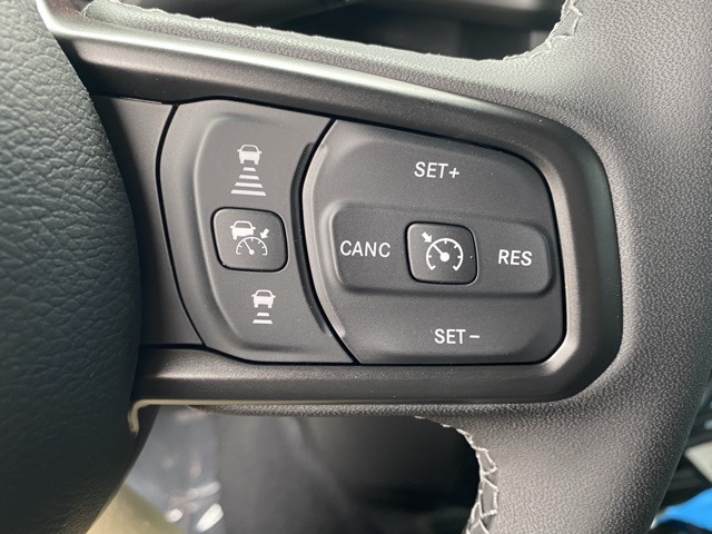 new 2025 Jeep Wrangler car, priced at $38,455