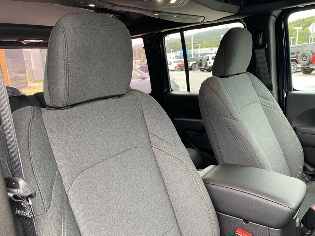 new 2025 Jeep Wrangler car, priced at $38,455